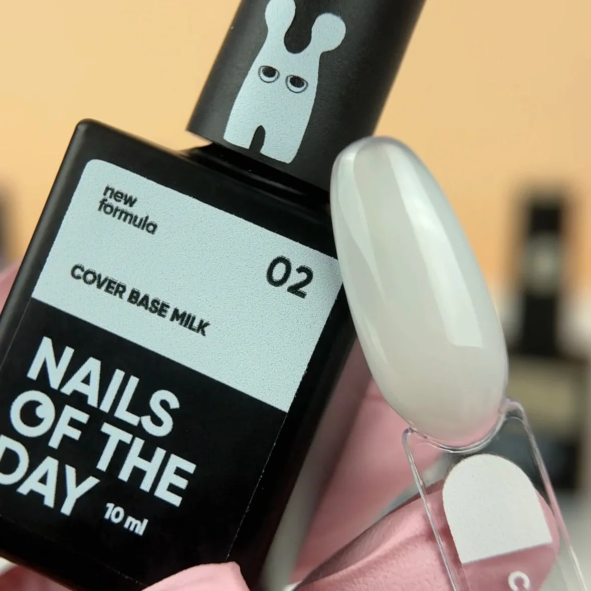 Nailsoftheday Base de cobertura NUEVO Fórmula leche 02 — recubrimiento base de camuflaje de leche para uñas, 10 ml