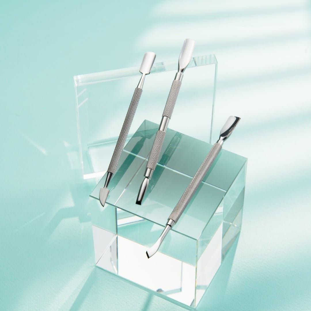 Nippon Nippers Empujador de Cutícula, Espátula y Pica P-01