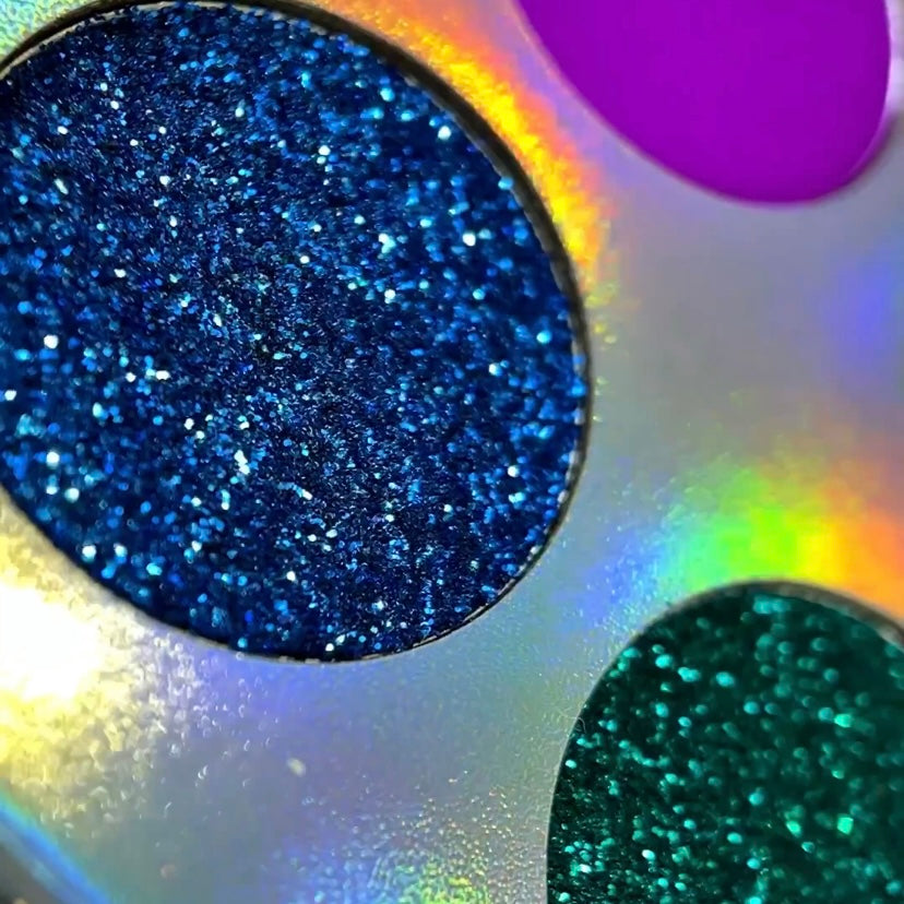 NAILSOFTHENIGHT Paleta de uñas Supernova: una paleta con ricos pigmentos para uñas, 24 colores (pigmentos: neón, otoñal y luminiscente)