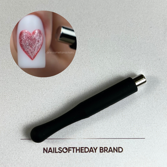 NAILSOFTHEDAY Imán ojo de gato