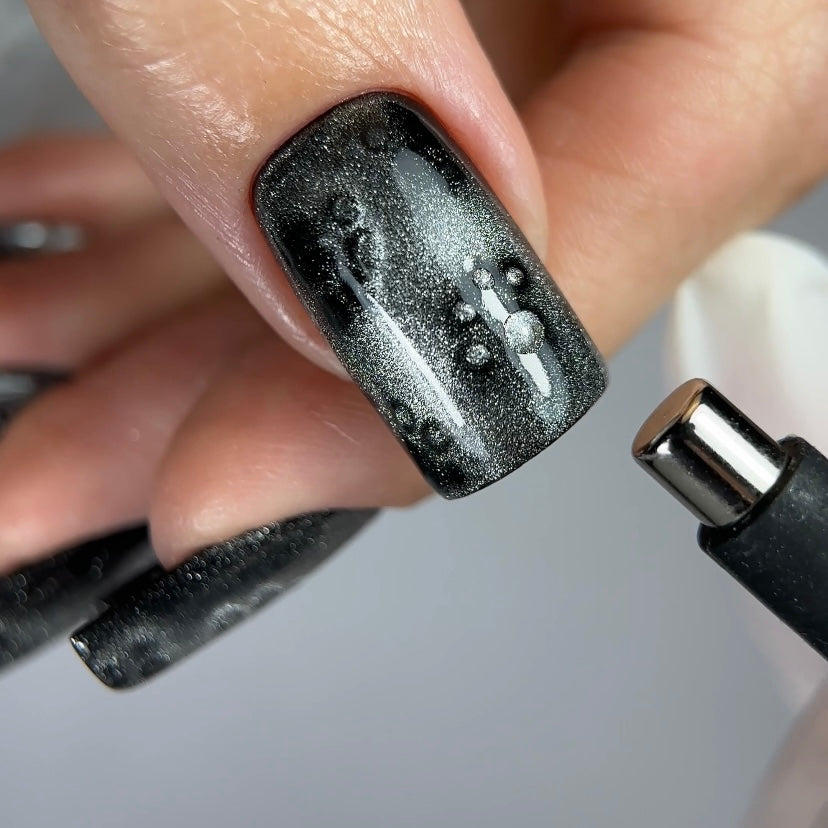 NAILSOFTHEDAY Imán ojo de gato