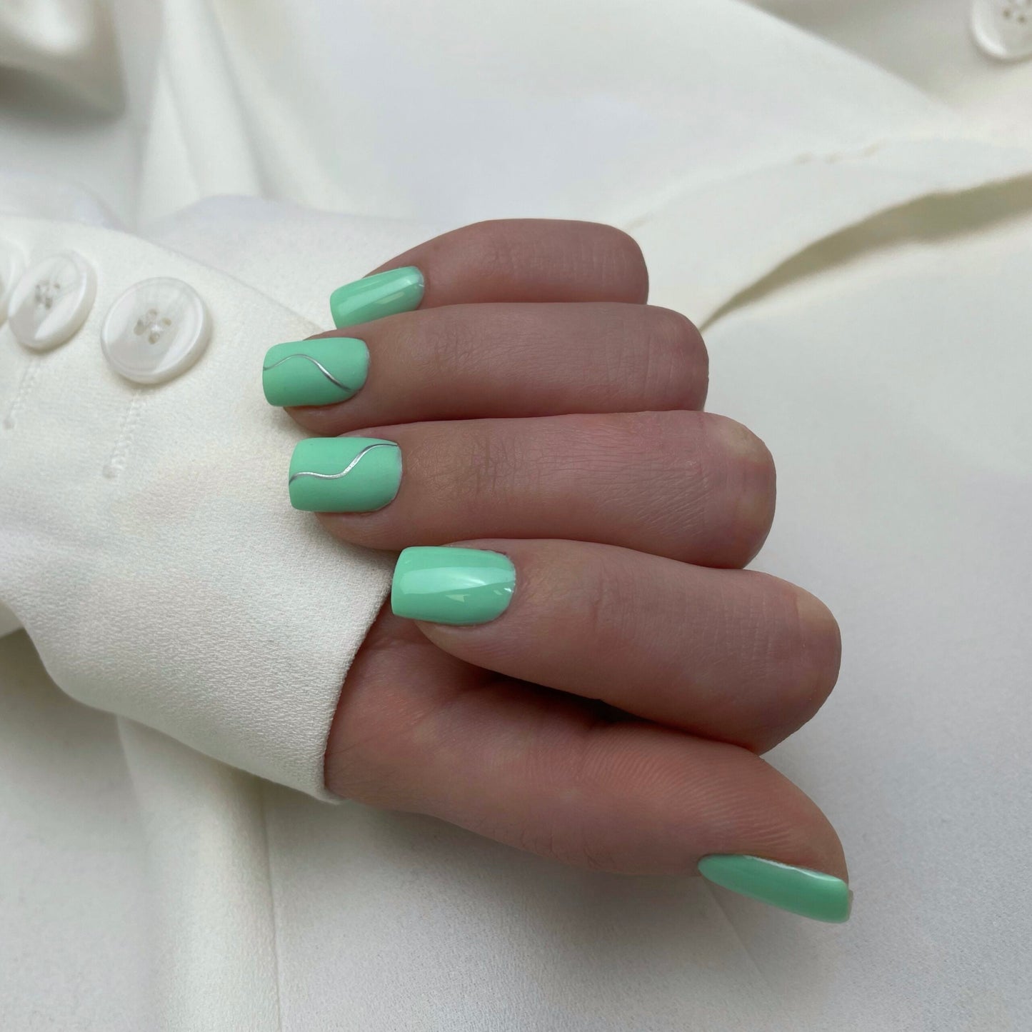 NAILSOFTHEDAY Let's Special Mint — esmalte de uñas en gel que cubre las uñas en una sola capa, 10 ml
