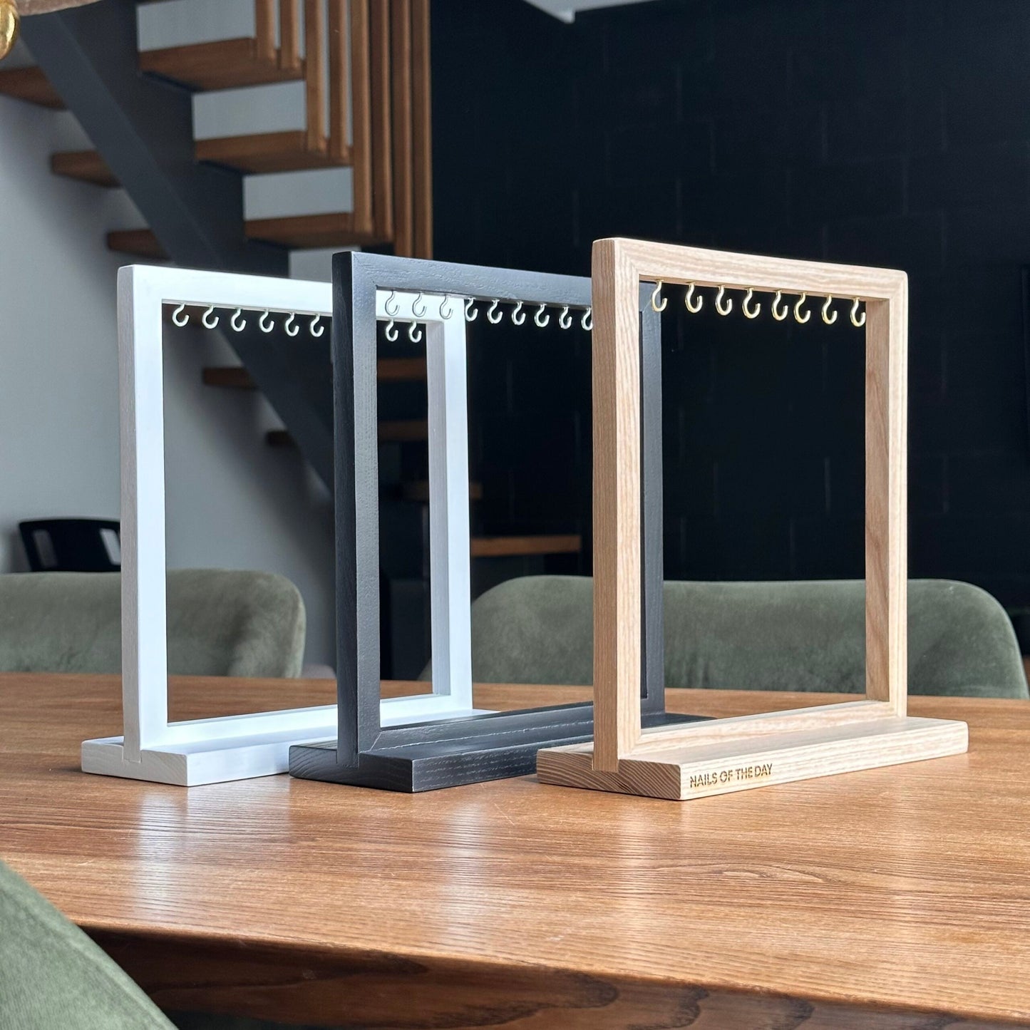 NAILSOFTHEDAY Soporte para puntas, madera (beige)