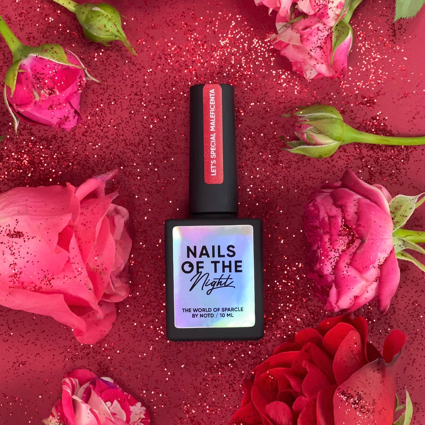 NAILSOFTHENIGHT Let's Special Maleficenta - esmalte de uñas en gel reflectante rojo oscuro en una capa, 10 ml