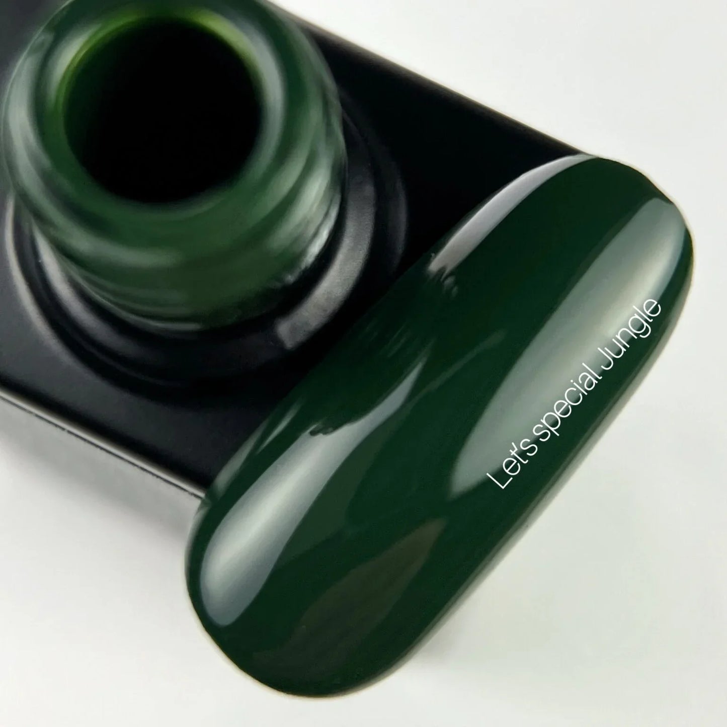 NAILSOFTHEDAY Let's Special Jungle - esmalte de uñas en gel monocapa verde oscuro, 10 ml