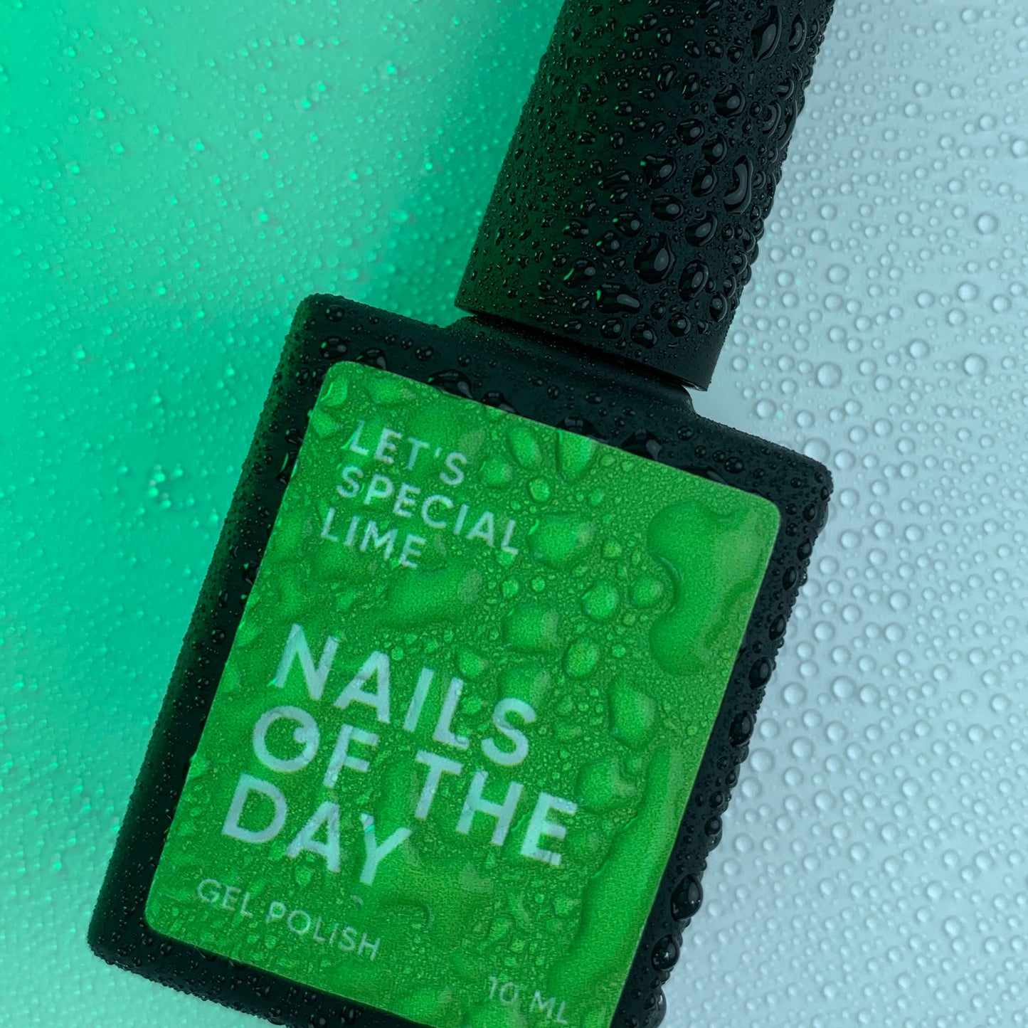 NAILSOFTHEDAY Let's Special Lime: un esmalte en gel especial de lechuga neón que se superpone en una capa, 10 ml