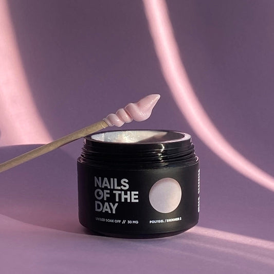 NAILSOFTHEDAY Polygel shimmer 02 — Polygel rosa claro con brillo de grano fino, 30 g