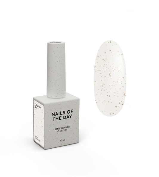NAILSOFTHEDAY Esmalte en gel Coco: blanco lechoso con un tinte dorado, esmalte en gel para uñas que cubre una capa, 10 ml