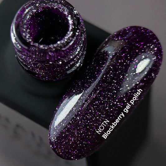 NAILSOFTHENIGHT Esmalte en gel Blackberry — esmalte en gel reflectante violeta para uñas, 10 ml
