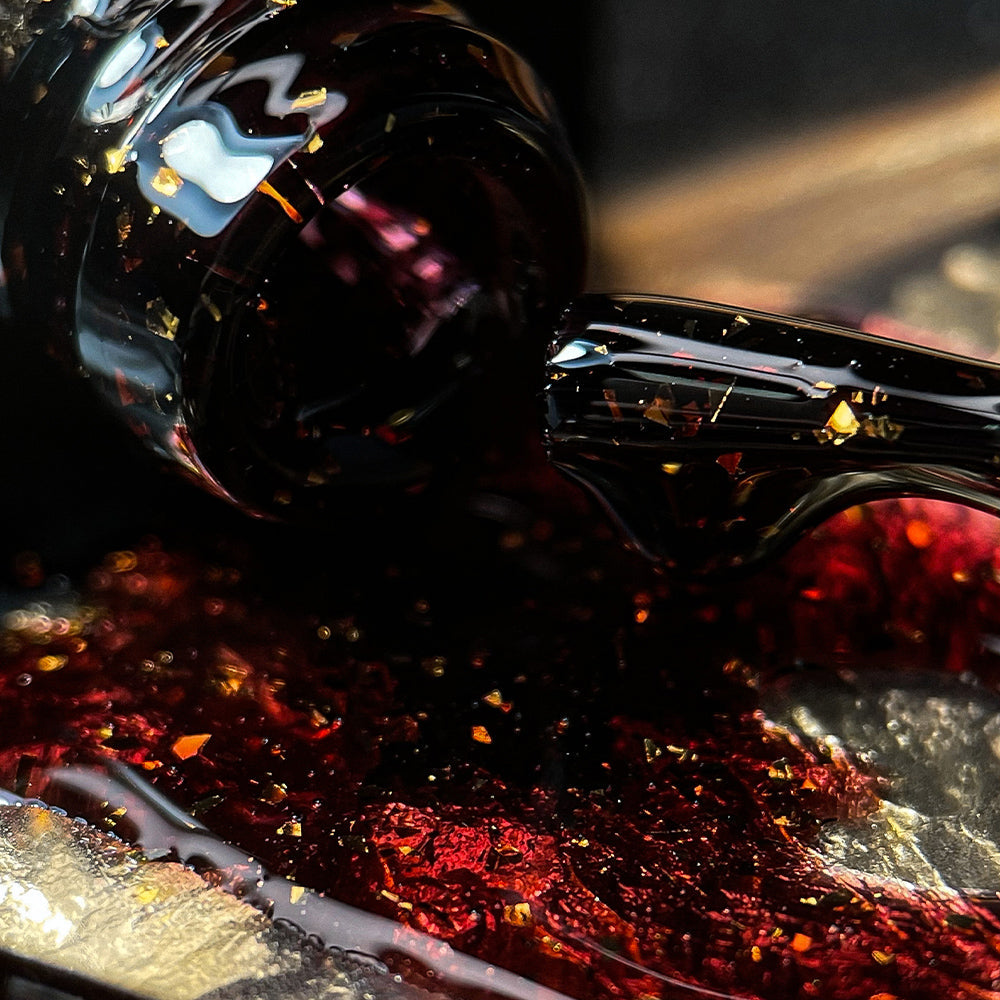 NAILSOFTHEDAY Malbec base potal 02 – fantástica base imitacion cristal con elementos dorados, 10 ml