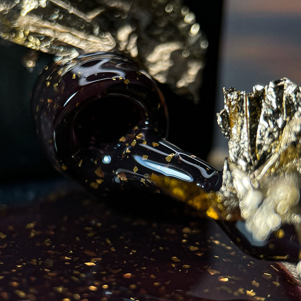 NAILSOFTHEDAY Malbec base potal 05 – fantástica base imitación cristal con elementos dorados, 10 ml