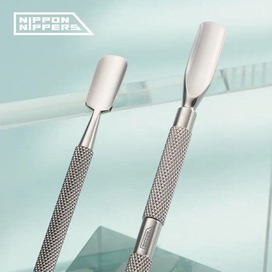 Nippon Nippers Empujador de Cutícula, Dos espátulas, P-10