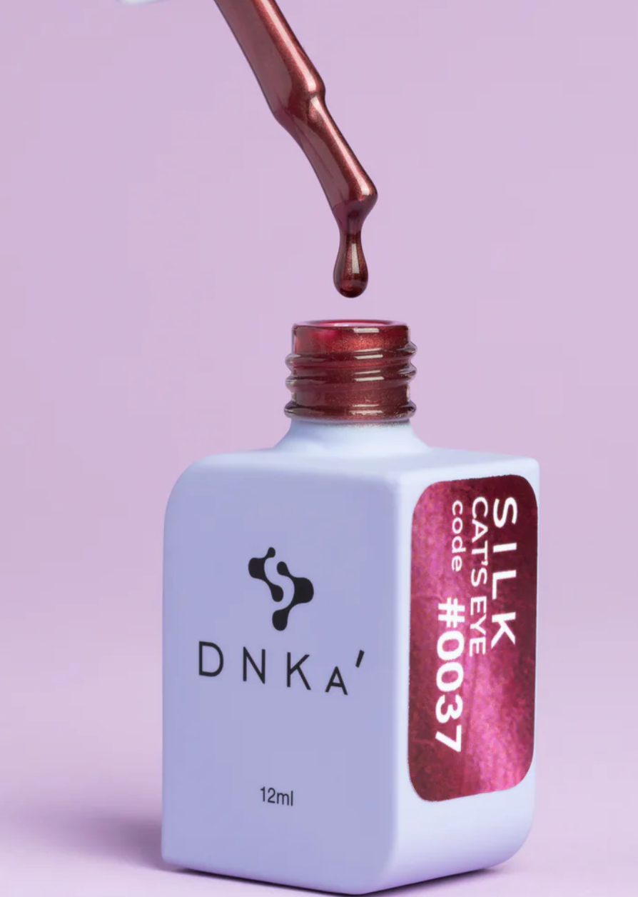 DNKa Esmalte semipermanente. #0037 Cat Eye Silk