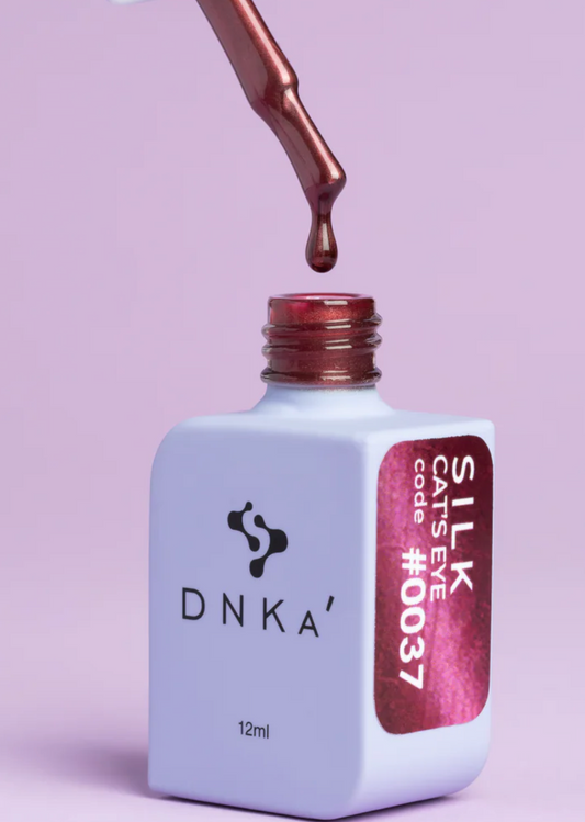 DNKa Esmalte semipermanente. #0037 Cat Eye Silk