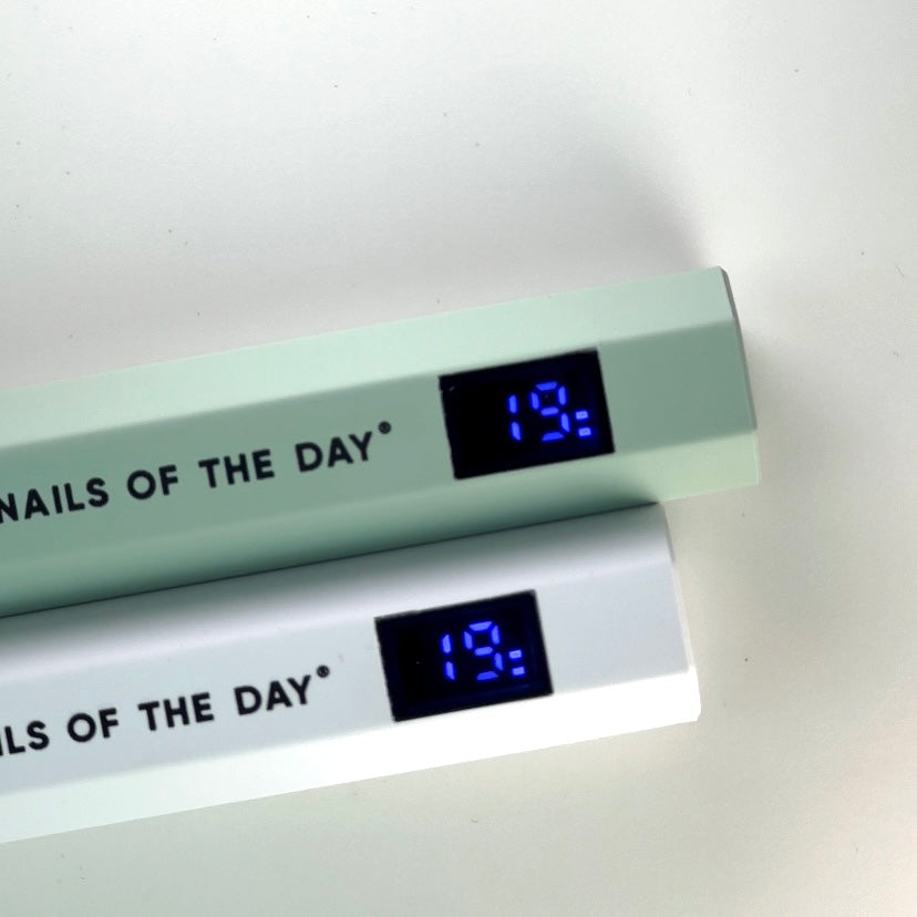 NAILSOFTHEDAY lámpara  — Verde, linterna para formas superiores e inferiores