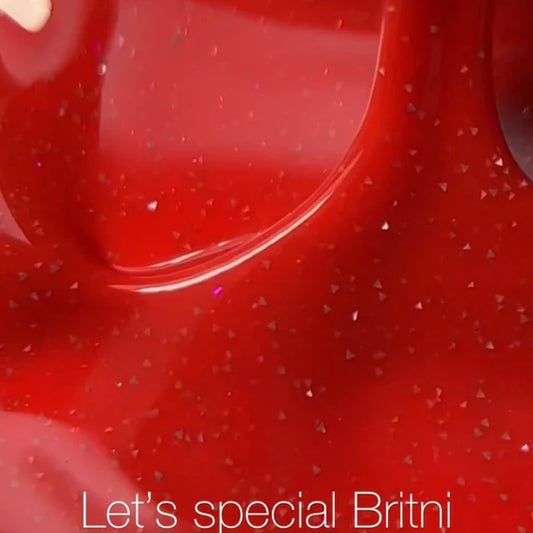 NAILSOFTHENIGHT Let's Special Britni - Esmalte semipermanente de una capa, color carmesí brillante con brillo reflectante/purpurina roja, 10 ml
