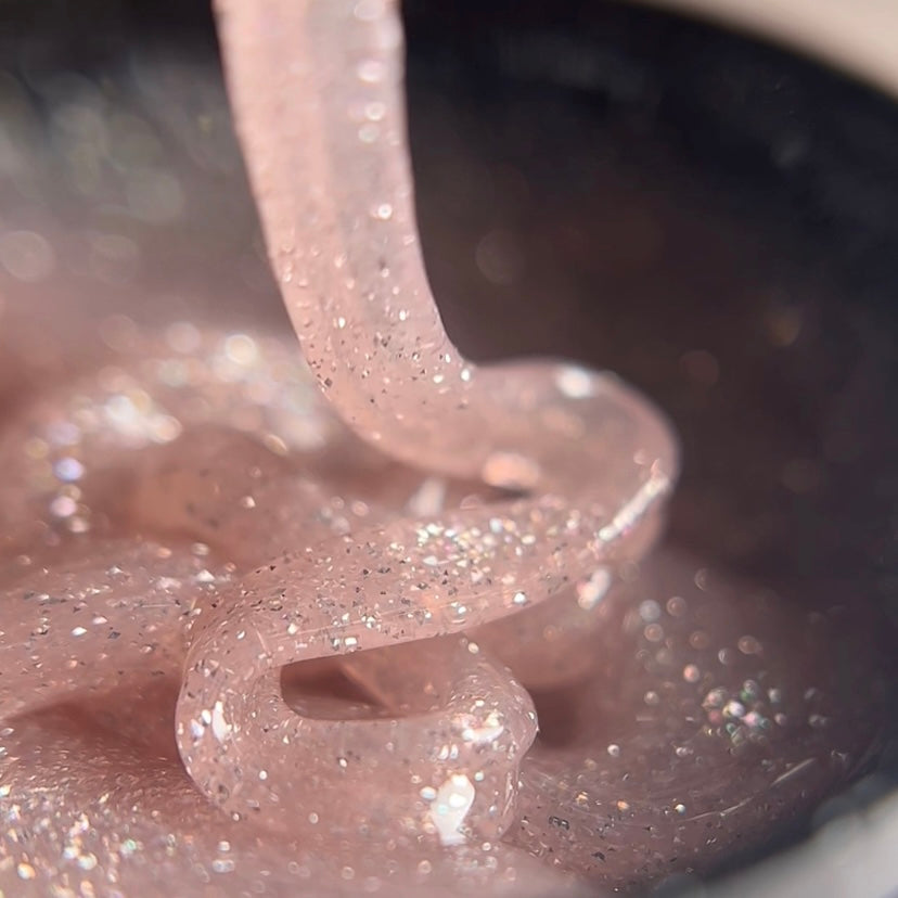 NAILSOFTHENIGHT Sparkle builder gel 02 — gel de construcción reflectante beige, 15 ml