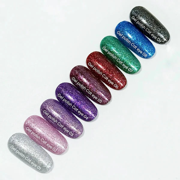 NAILSOFTHEDAY Gel Polish Cat Eye 03 — esmalte semipermanente lila efecto ojo de gato con partículas metálicas finas y un ligero efecto reflectante. Cobertura total en una sola capa. 6 ml.