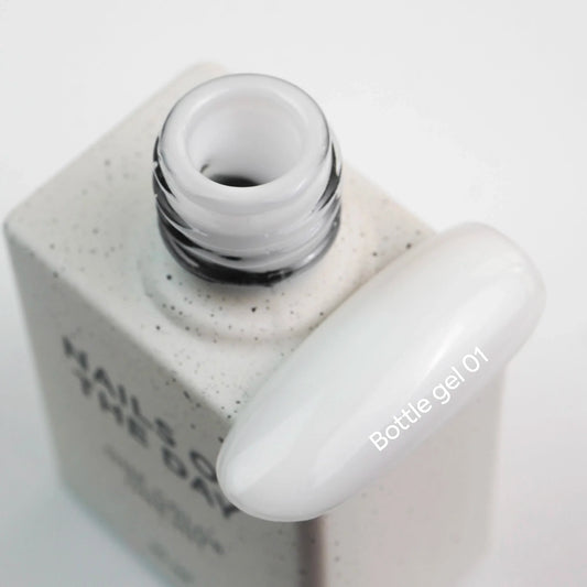 NAILSOFTHEDAY Frasco gel 01 – gel blanco ultrafuerte, 10 ml