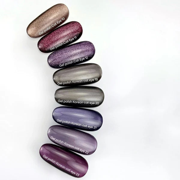 NAILSOFTHEDAY Gel Polish Cat Eye 10 — esmalte efecto ojo de gato en tono marrón con reflejo dorado, cobertura completa en una sola capa. 6 ml.