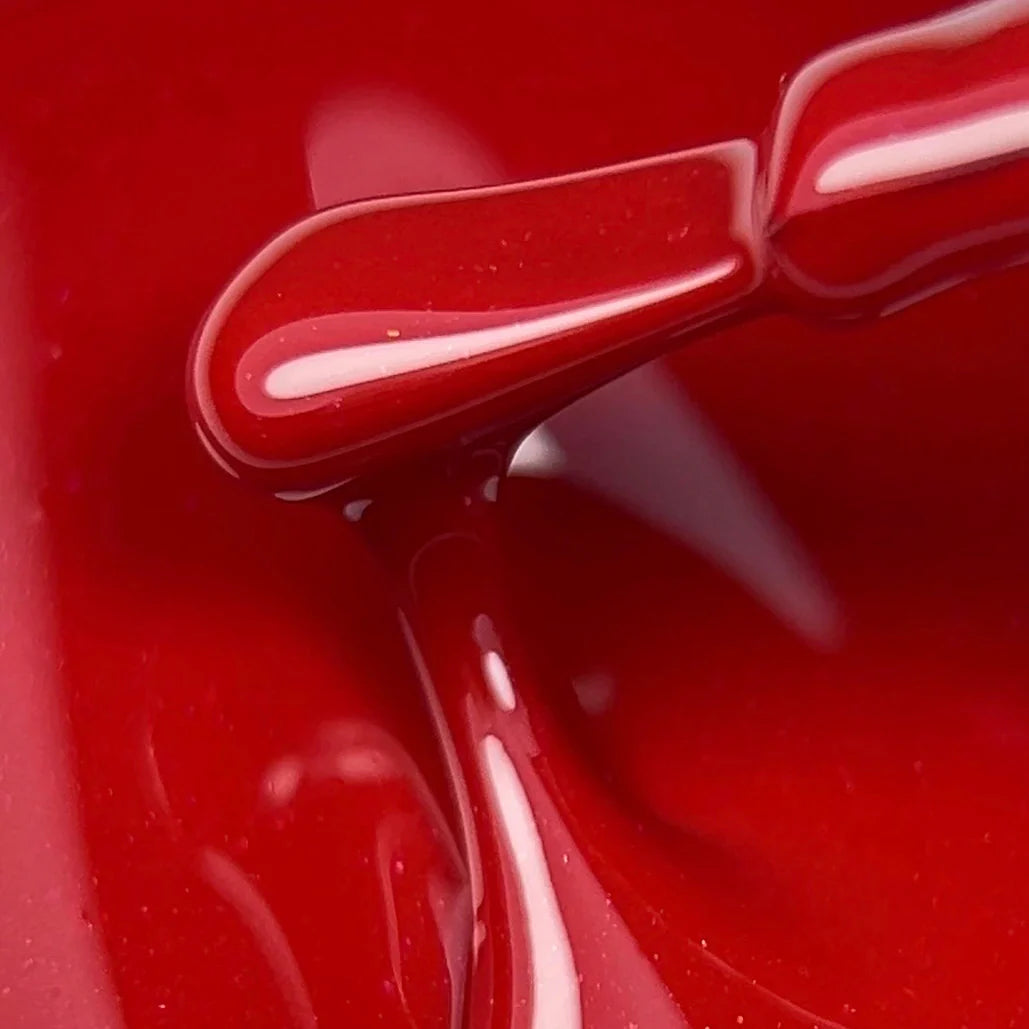 NAILSOFTHEDAY Color del mes agosto de 2025 Kalyna: el color del mes es rojo viburnum con un fino brillo rosado superpuesto en una capa, 10 ml