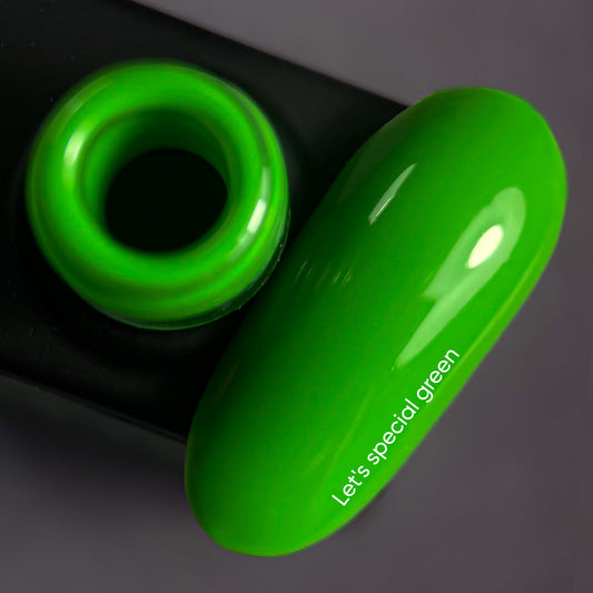 NAILSOFTHEDAY Let's Special Green: un esmalte en gel verde especial que se superpone en una capa, 10 ml