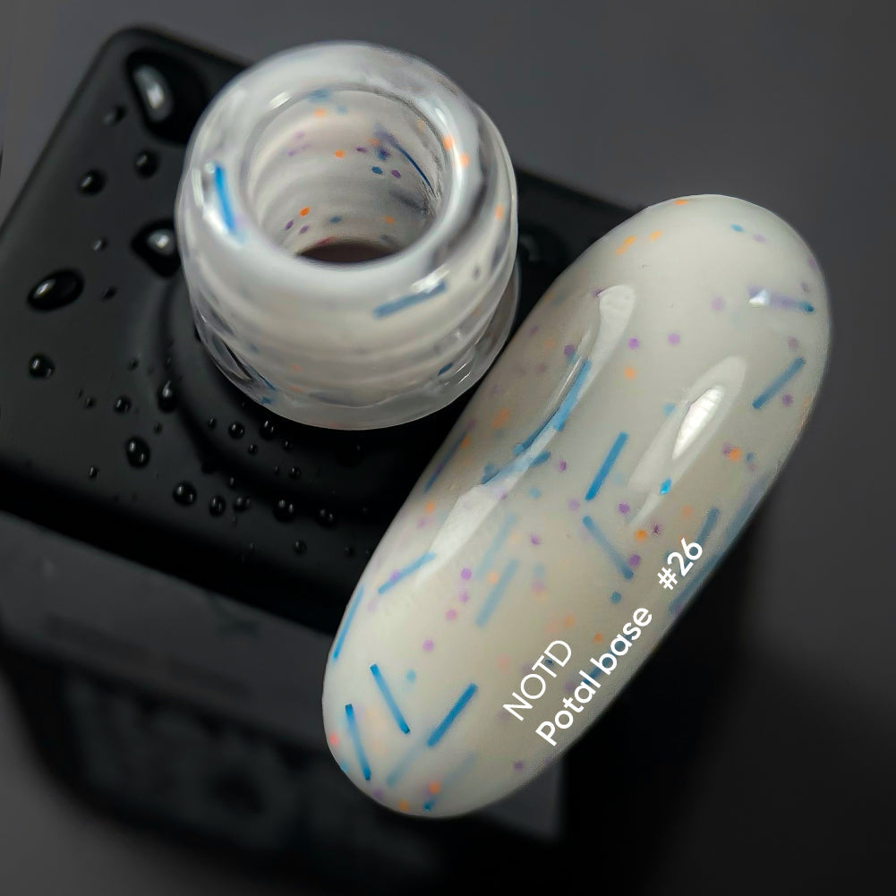 NAILSOFTHEDAY Potal base 26 – base de leche de vainilla con destellos neón, 10 ml