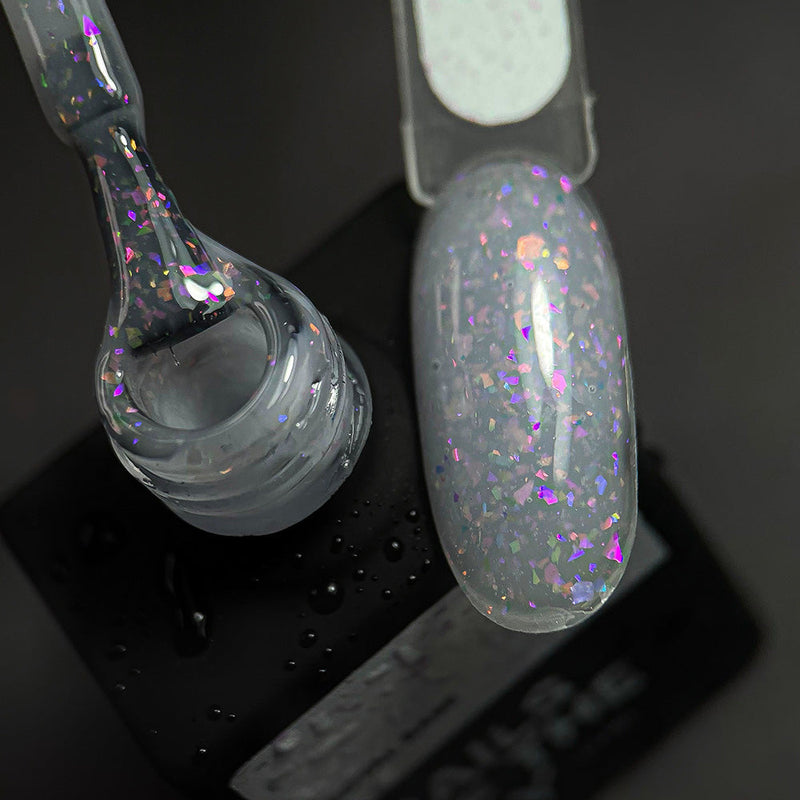 NAILSOFTHEDAY Potal base 17 – base lechosa suave con decoracion holográfica y elegante, 10 ml